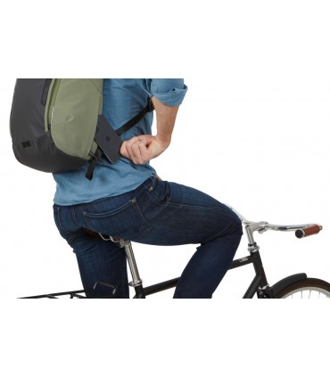 Mochila Thule Paramount Commuter Backpack 18L verde